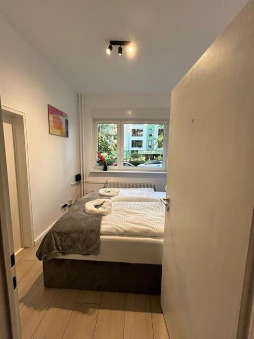 Duplex Apartment Ullstein- 4 Bedrooms, 2 Bathrooms, Living Room, 2 Parking Spaces, Boxspringbeds, Family & Business Apartment! Berlin Extérieur photo