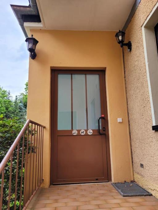 Duplex Apartment Ullstein- 4 Bedrooms, 2 Bathrooms, Living Room, 2 Parking Spaces, Boxspringbeds, Family & Business Apartment! Berlin Extérieur photo