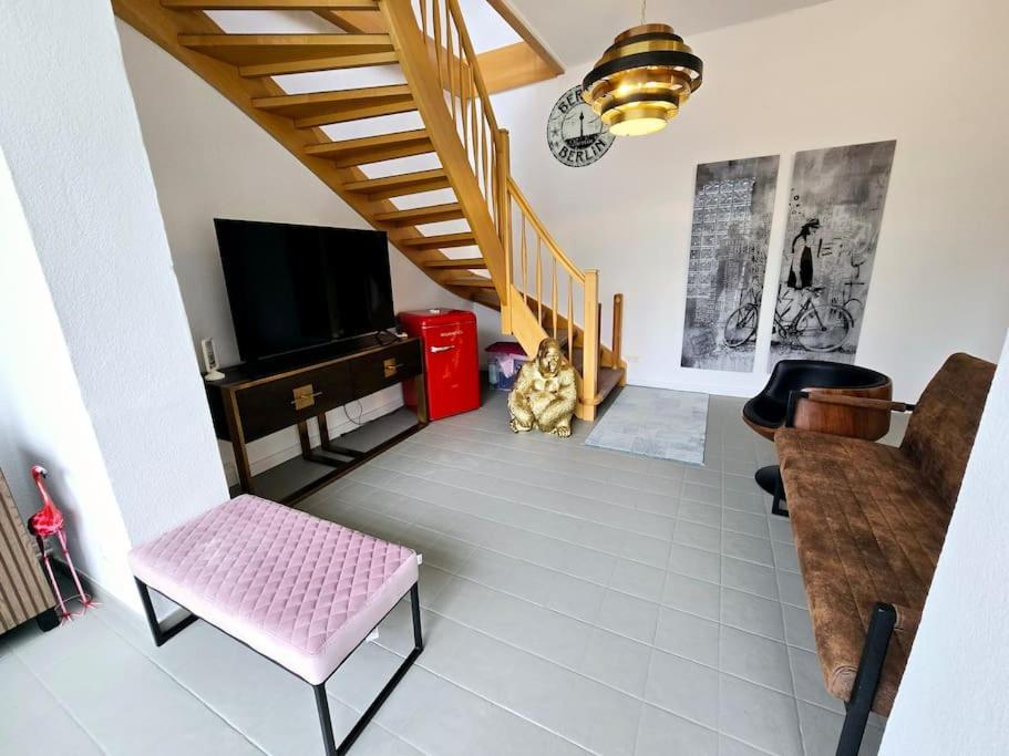 Duplex Apartment Ullstein- 4 Bedrooms, 2 Bathrooms, Living Room, 2 Parking Spaces, Boxspringbeds, Family & Business Apartment! Berlin Extérieur photo
